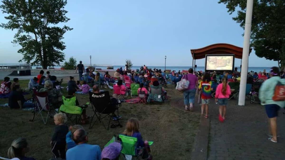 Beach Club Of Oscoda - The Lakeshore Cottage 外观 照片